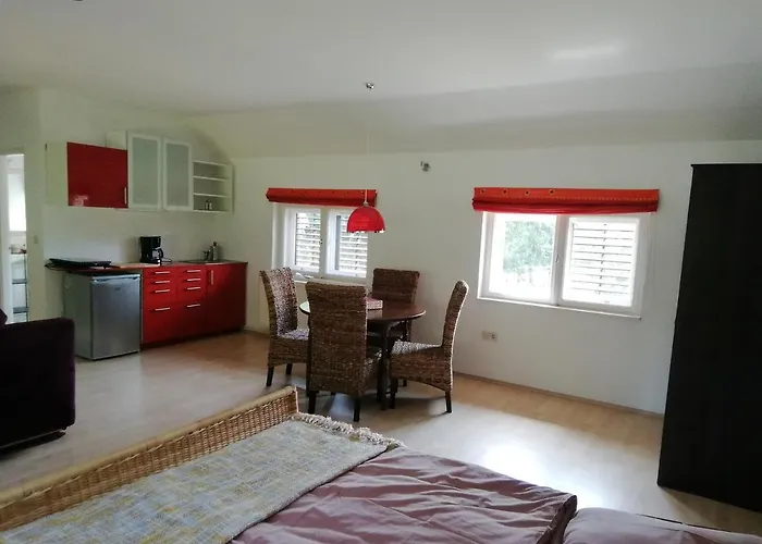 Waldhaus Pat Appartement Galambok